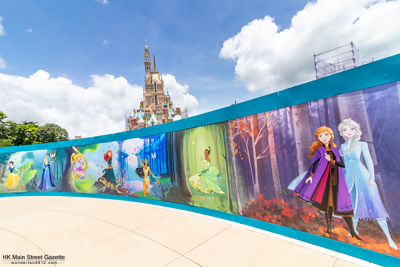 HKMSG_Hong_Kong_Disneyland_Castle_of_Magical_Dreams_New_Hoarding_3.png