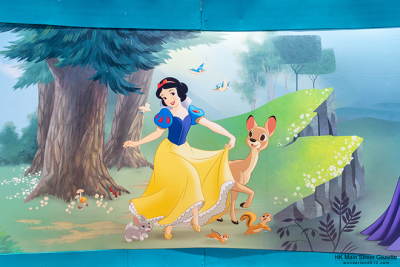 HKMSG_Hong_Kong_Disneyland_Castle_of_Magical_Dreams_New_Hoarding_10.png